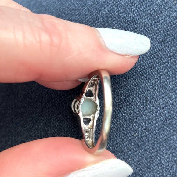 10kt white Gold Opal Amethyst Diamond Ring. - Picture 6 of 13